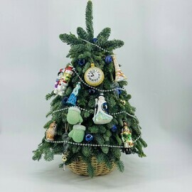 Новогодняя ёлочка ручной работы 70 см из натурального нобилиса с винтажными стеклянными игрушками 