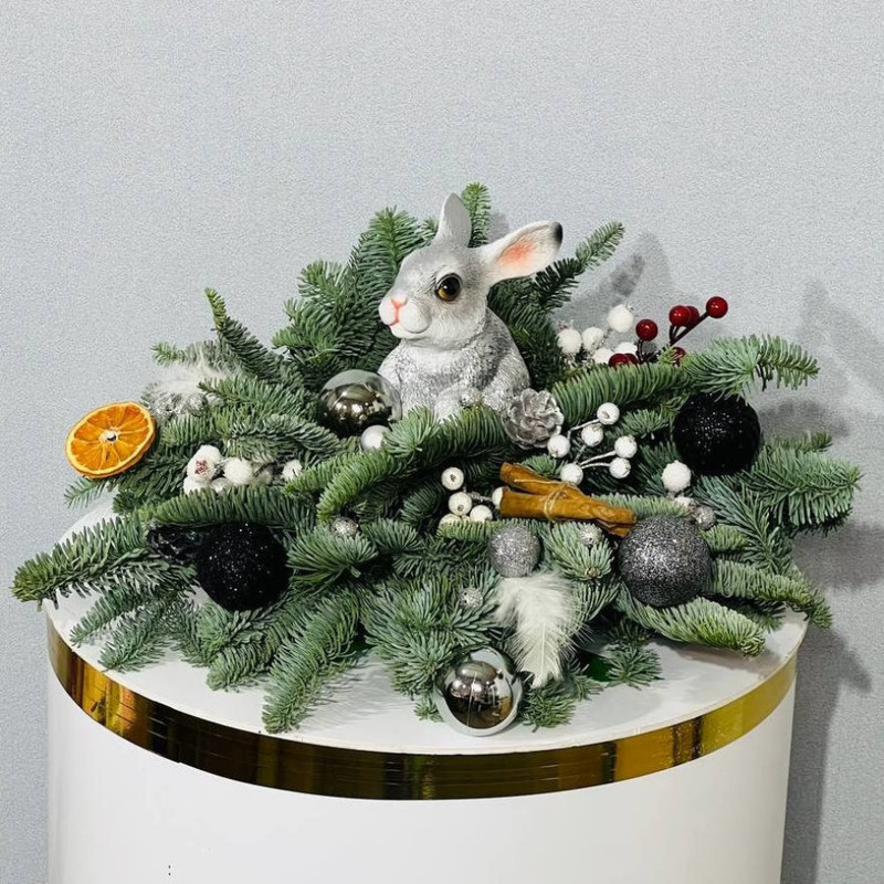 Novogodnyaya kompozitciya iz nobilisa, standart