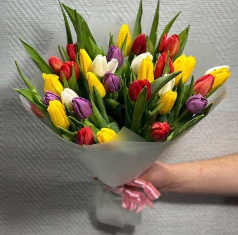 Букет тюльпанов микс 31 шт, стандартный