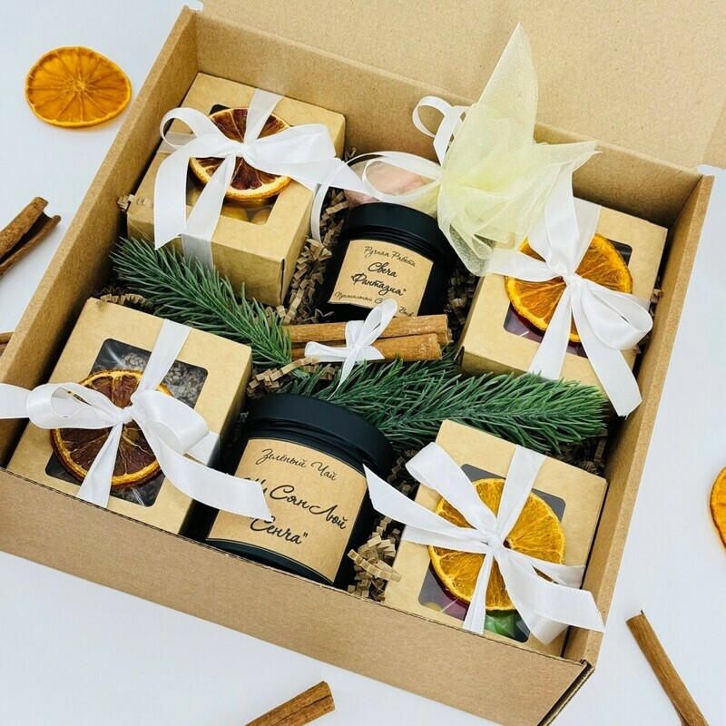 Подарочный набор премиум. Подарок на новый год. Чай, свеча ручной работы, арома саше мелтс и орехи , стандартный
