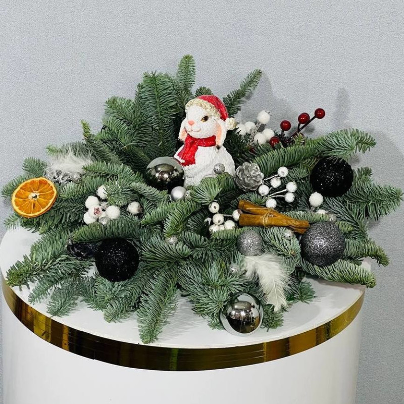 Hvojnaya kompozitciya rozhdestvenskaya iz nobilisa, standart