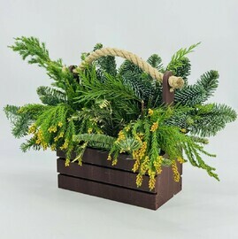 Зимний букет в ящике из натуральной хвои нобилис, кипарис, туя, можжевельник. Новогодний декор