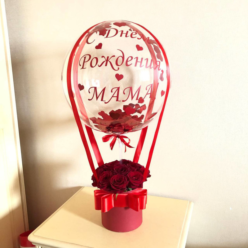 Rozi s vozdushnim sharom babls "S Dnyom rozhdeniya mama", standart