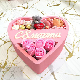 Подарочный бокс сердце на 8 Марта