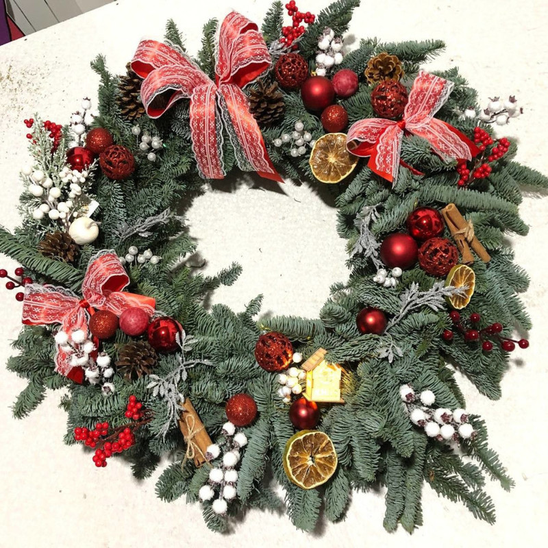 Venok iz Nobilisa, standart