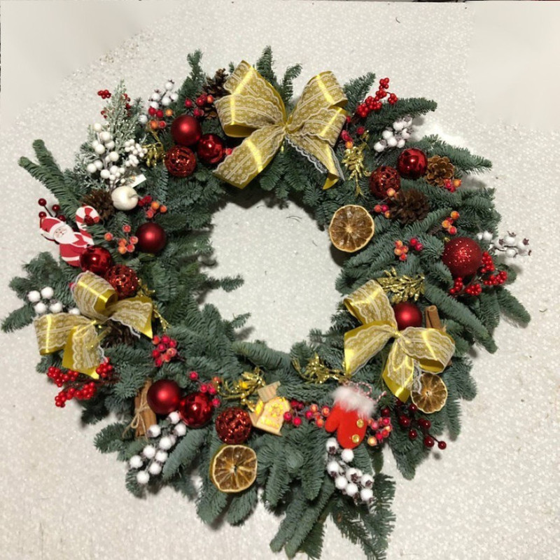 Венок рождественский из нобилиса 70 см, стандартный
