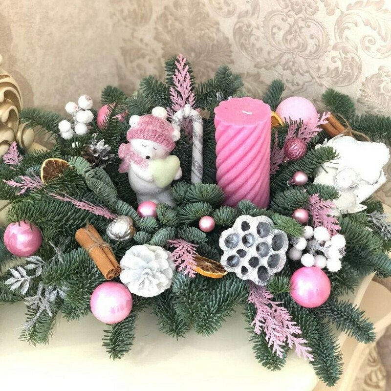 Novogodnyaya kompozitciya so svechoj iz vetok natural_noj hvoi nobilis, standart