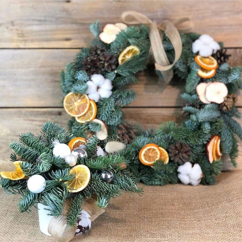 Novogodnij dekor ( kompozitciya + venok) iz natural_nogo nobilisa, standart