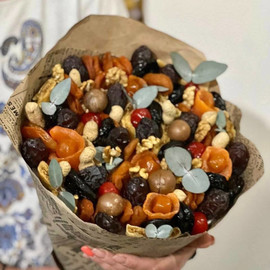 Букет из сухофруктов для мамы