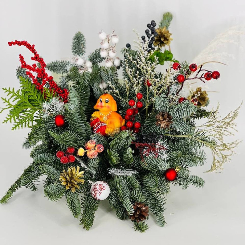 Новогодний букет из живой хвои нобилис на стол, стандартный