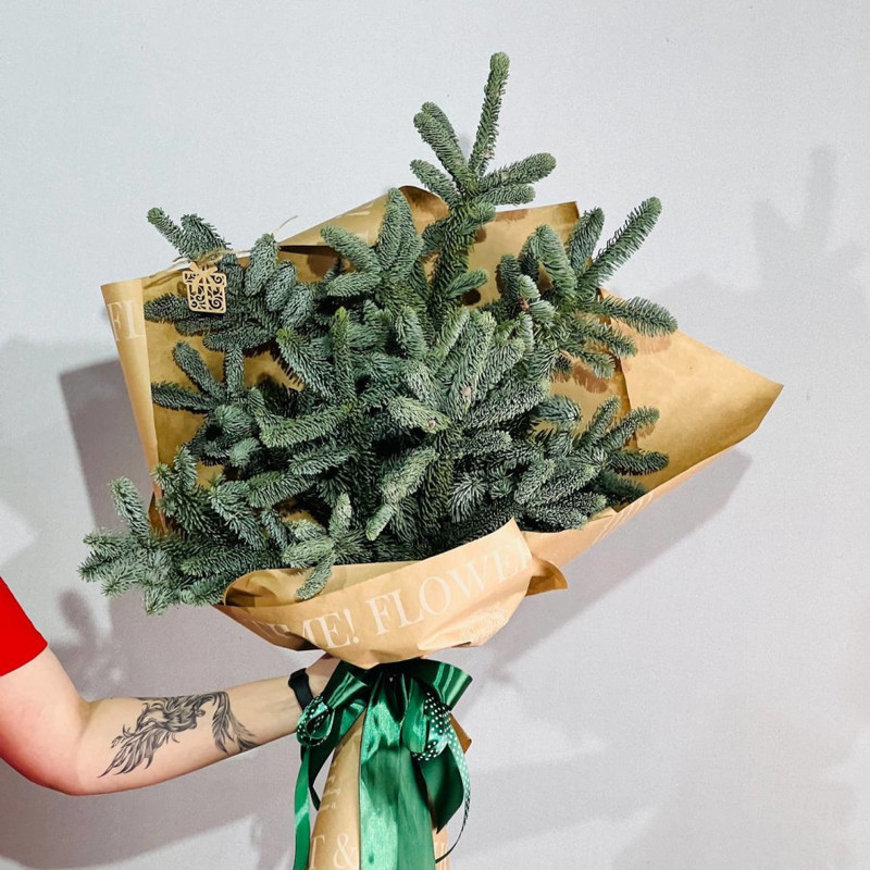 Новогодний букет из живой датской ели нобилис, стандартный