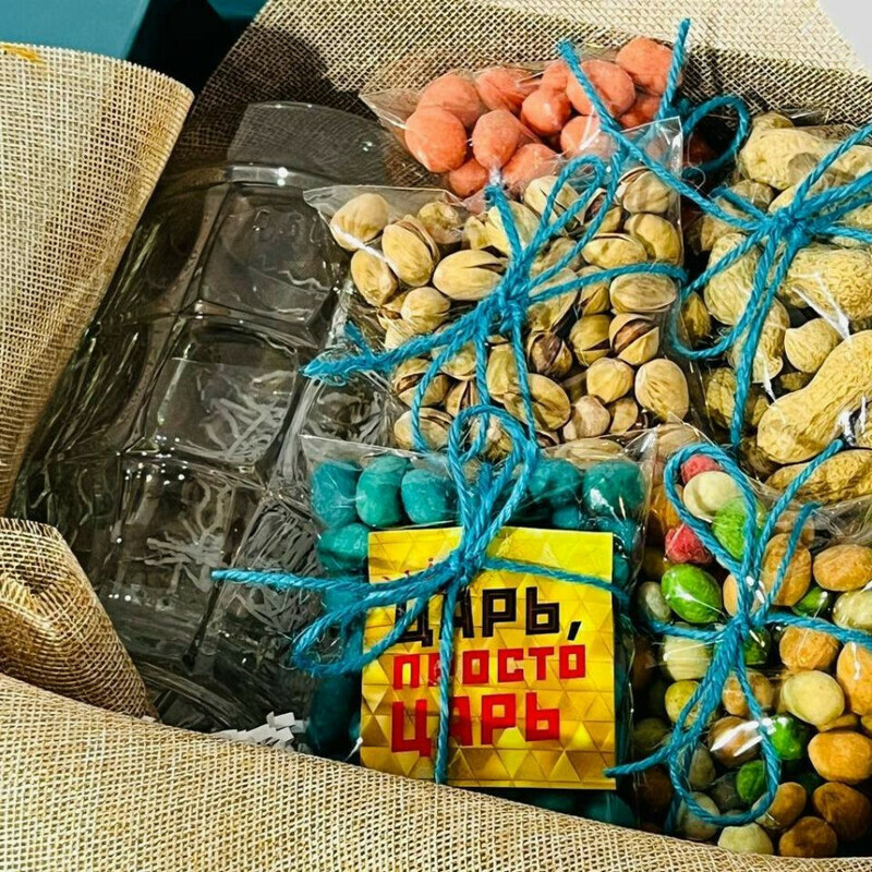 Подарок для мужчины набор солёных орехов с пивной кружкой, стандартный