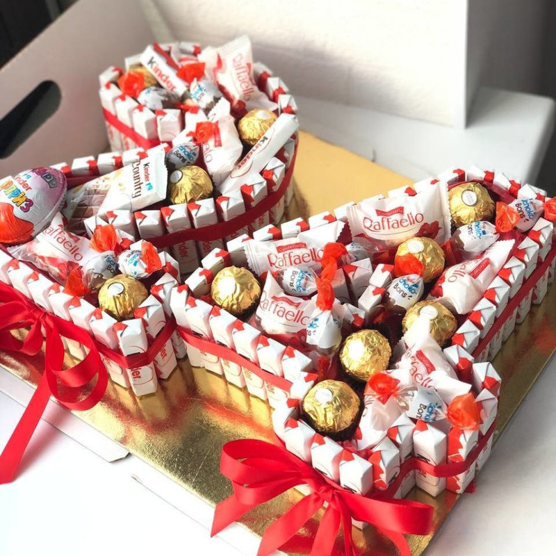 Торт цифра  из киндеров, стандартный