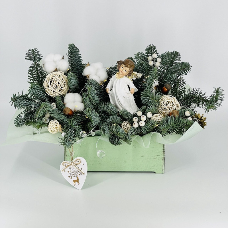 Novogodnyaya kompozitciya iz zhivogo nobilisa s Angelochkom, standart