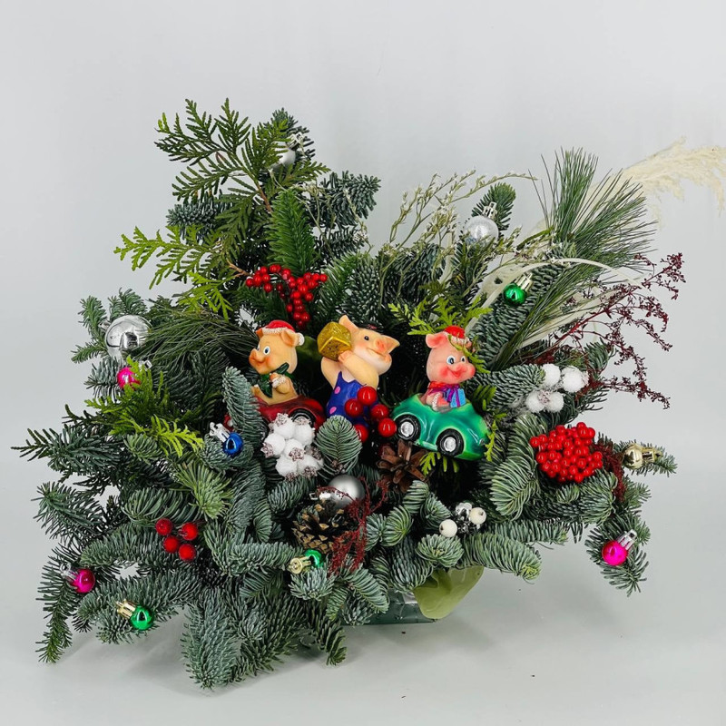 Novogodnyaya kompozitciya dlya inter_era s vetochkami natural_nogo nobilisa, standart