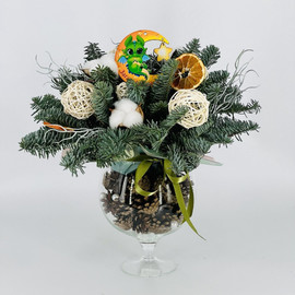 Интерьерная композиция из натурального нобилиса в стеклянном бокале