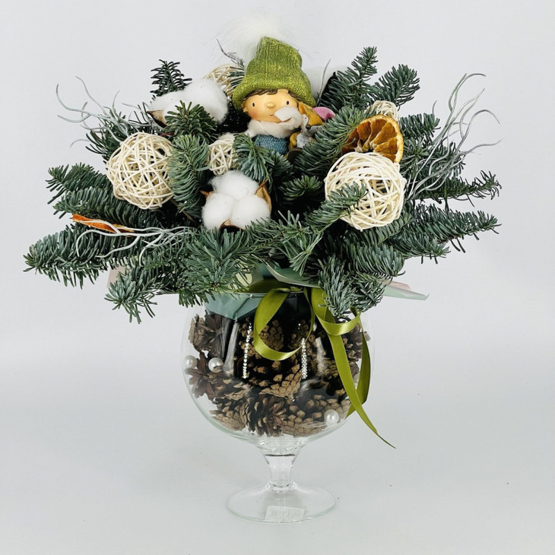 Kompozitciya iz zhivogo nobilisa na stol v steklyannom bokale, standart