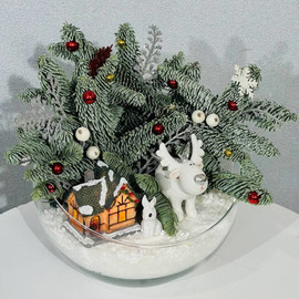 Inter_ernaya kompozitciya iz natural_noj hvoi nobilis v stekle