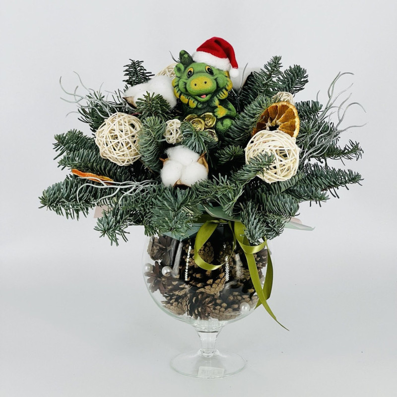 Новогодний букет украшение стола из хвои в стеклянном бокале с денежным драконом, стандартный