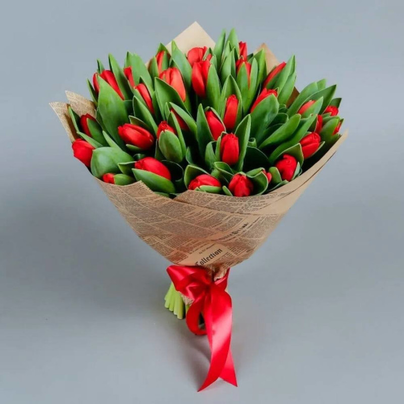 Большой букет красных тюльпанов, стандартный