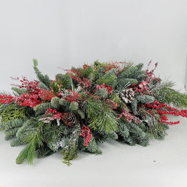 Hvojnij buket kompozitciya na novogodnij stol iz nobilisa