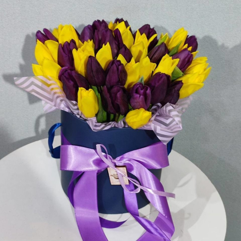 Большой букет из 51 тюльпана, стандартный