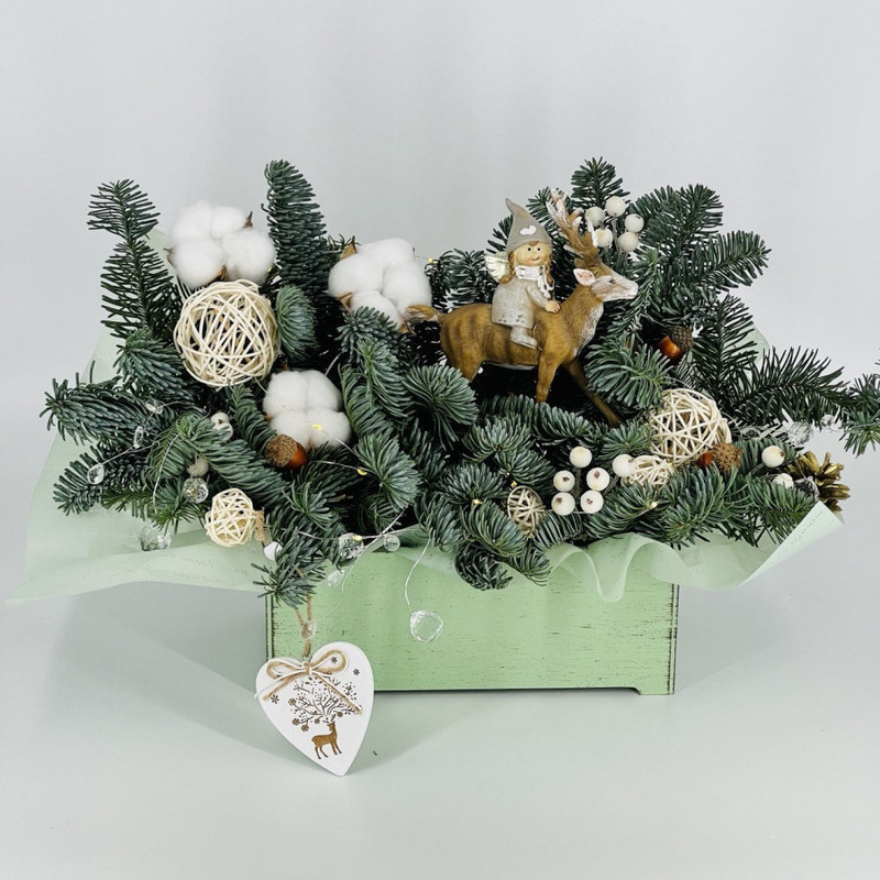 Nastol_naya kompozitciya iz natural_nogo nobilisa v yashike, standart