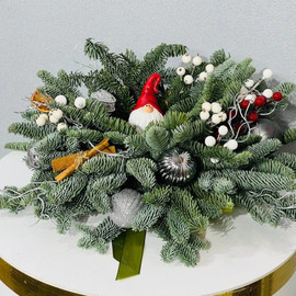 Hvojnij buket iz nobilisa na novogodnij stol zhivaya el_