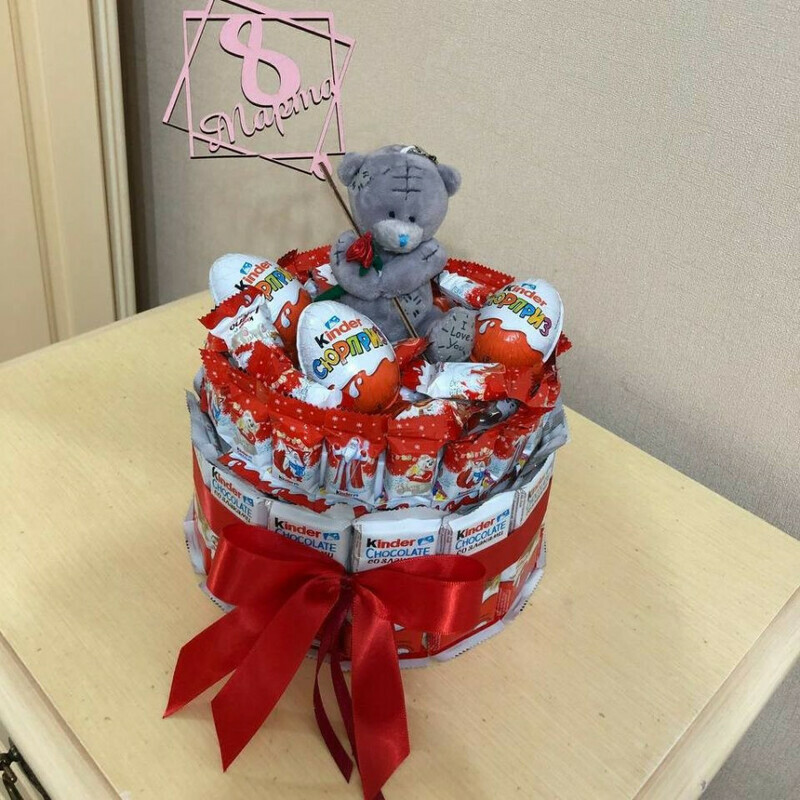 Сладкий подарок на 8 Марта. Тортик из киндер шоколада, стандартный