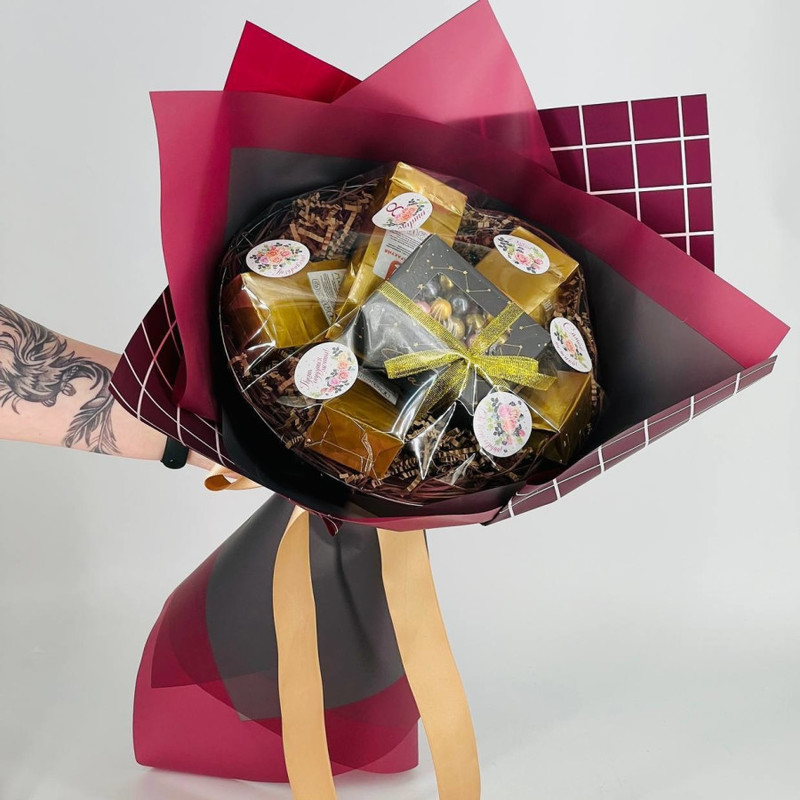 Подарок на 8 марта чайный букет. Букет из чая и орехов, стандартный