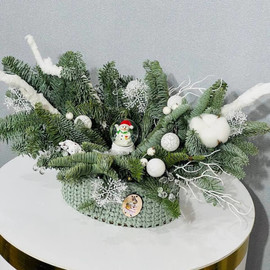 Новогодняя композиция из нобилиса