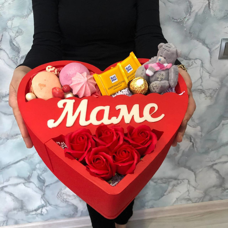 Пенобокс сердце со сладостями для мамы, стандартный