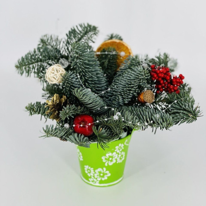 Новогодний букет из хвои нобилис в ведёрке, стандартный