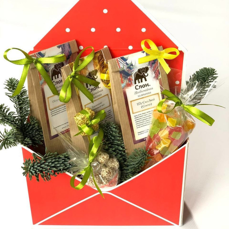 Сладкий букет из чая в конверте с веточкой нобилис, стандартный