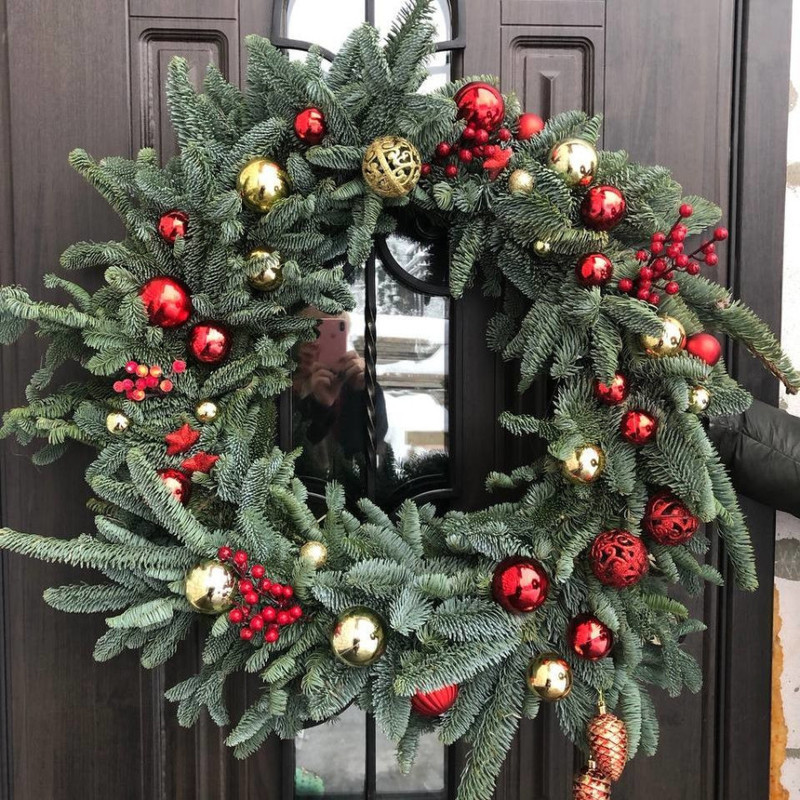 Венок из веток нобилиса на Рождество, стандартный