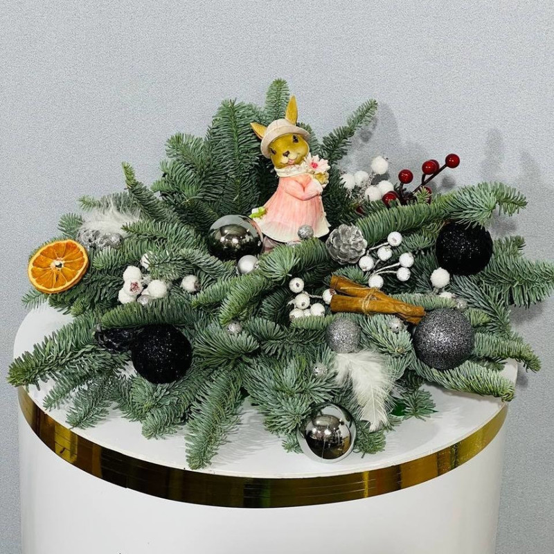 Рождественская композиция интерьерная из живого нобилиса, стандартный