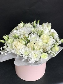 Цветы в коробке Белый ангел