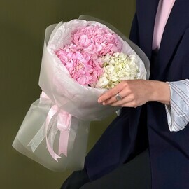 Букет из нежных гортензий (S)