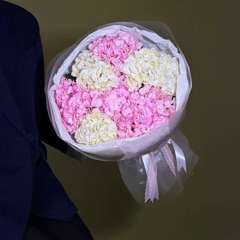 Buket nezhnih gortenzij (M), buket nezhnih gortenzij (m)