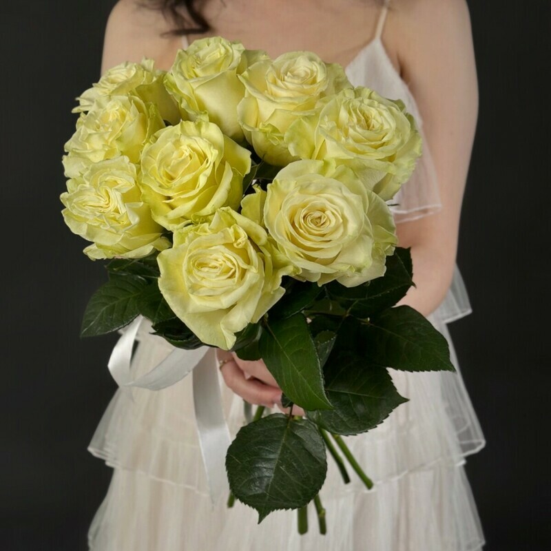 Buket iz 9 belih roz, buket iz 9 belih roz