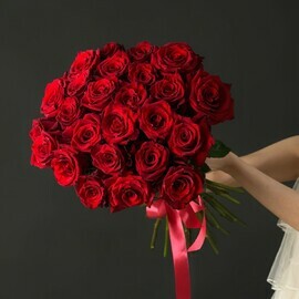 Buket iz 25 krasnih roz
