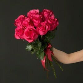 Букет из 9 розовых роз