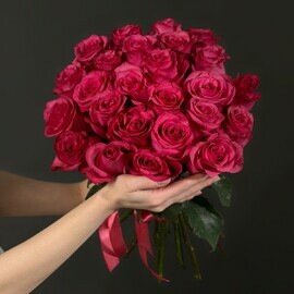 Buket iz 25 rozovih roz