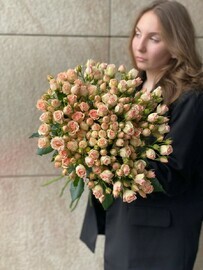 11кустовых роз