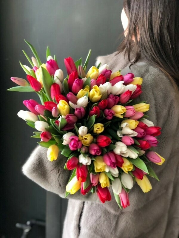 101 тюльпан микс на ленте, стандартный