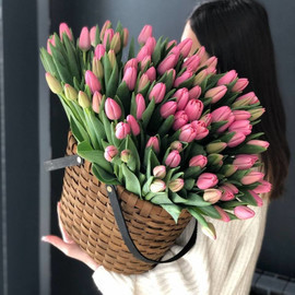 корзина 101 розовый тюльпан