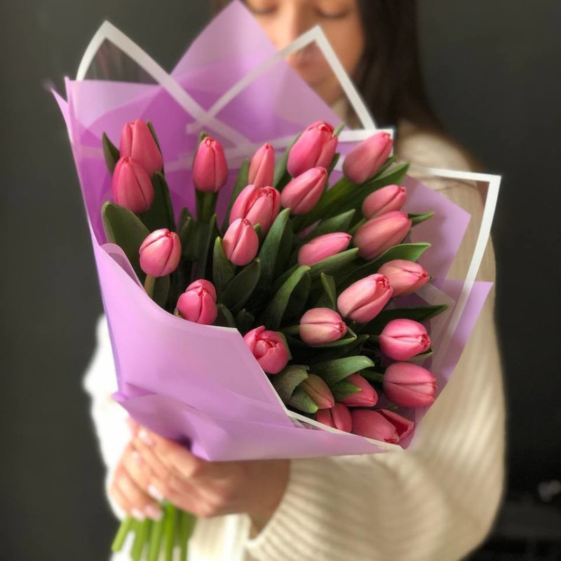 25 purple tulips bouquet, standart