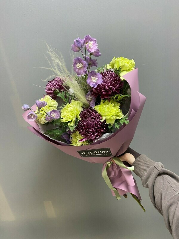 Букет с брассикой и диантусами, стандартный