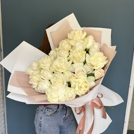 Букет белых роз