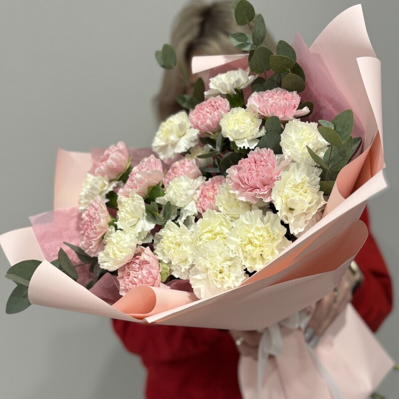 25 нежных диантусов с эвкалиптом , стандартный